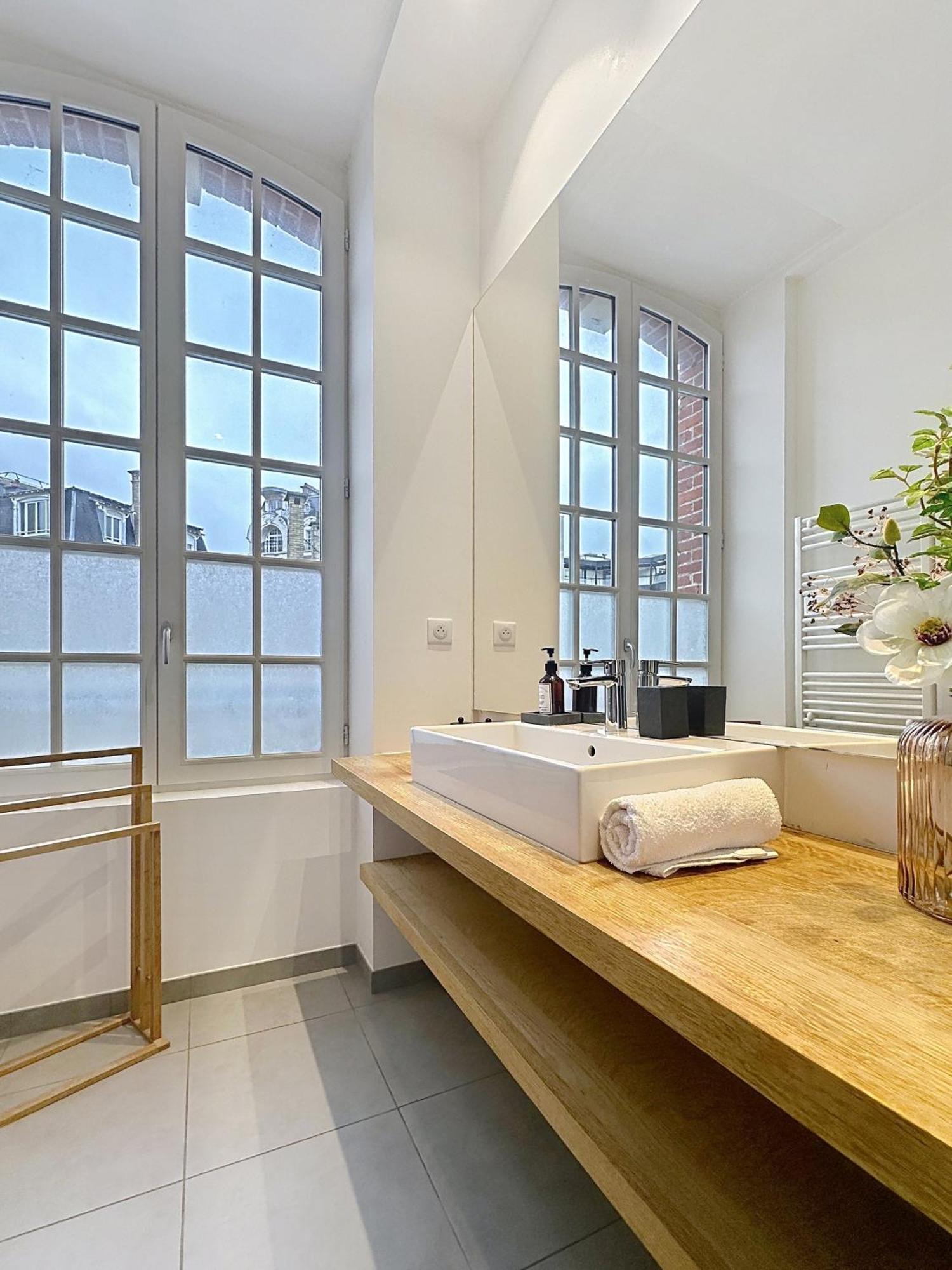 So Guest- Luxueux Appartement, Ancienne Maison De Champagne Proche Cathedrale Reims Exterior foto